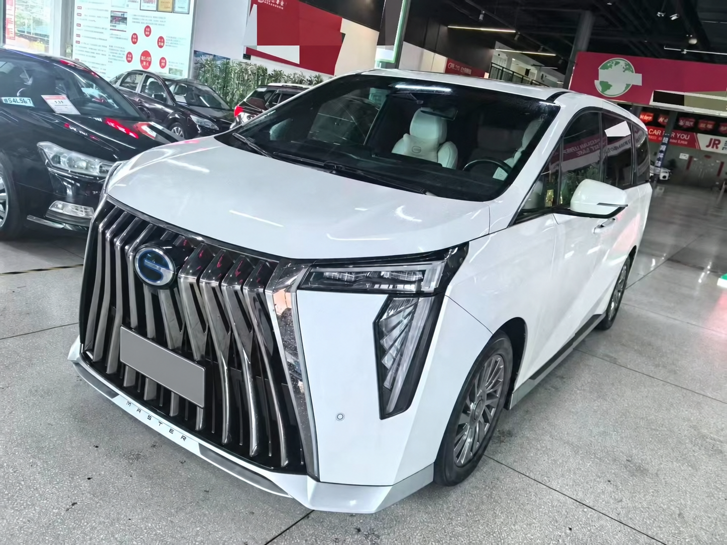 GAC Trumpchi M8 — фото автомобиля
