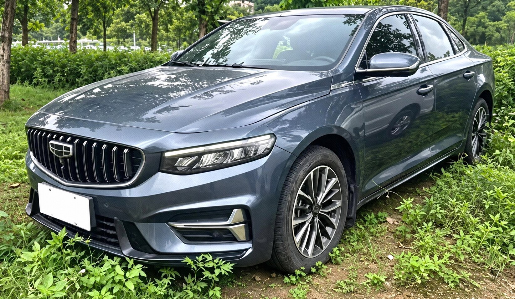 Geely Xingrui — фото автомобиля