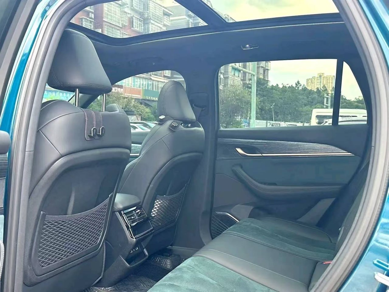 Geely Xingyue L — Задний ряд сидений