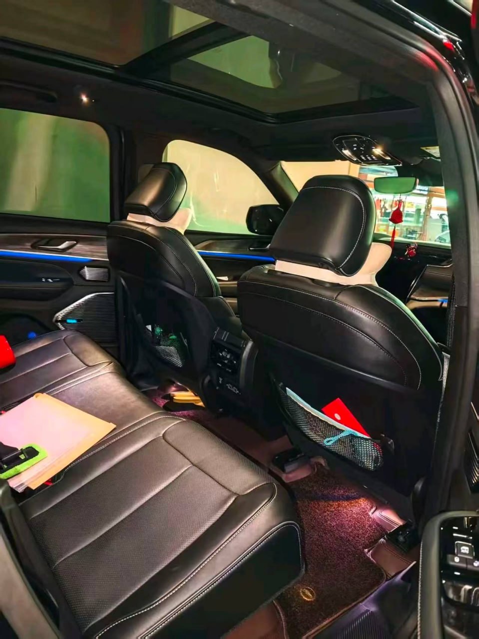 Jeep Grand Cherokee 4xe — Задние сиденья
