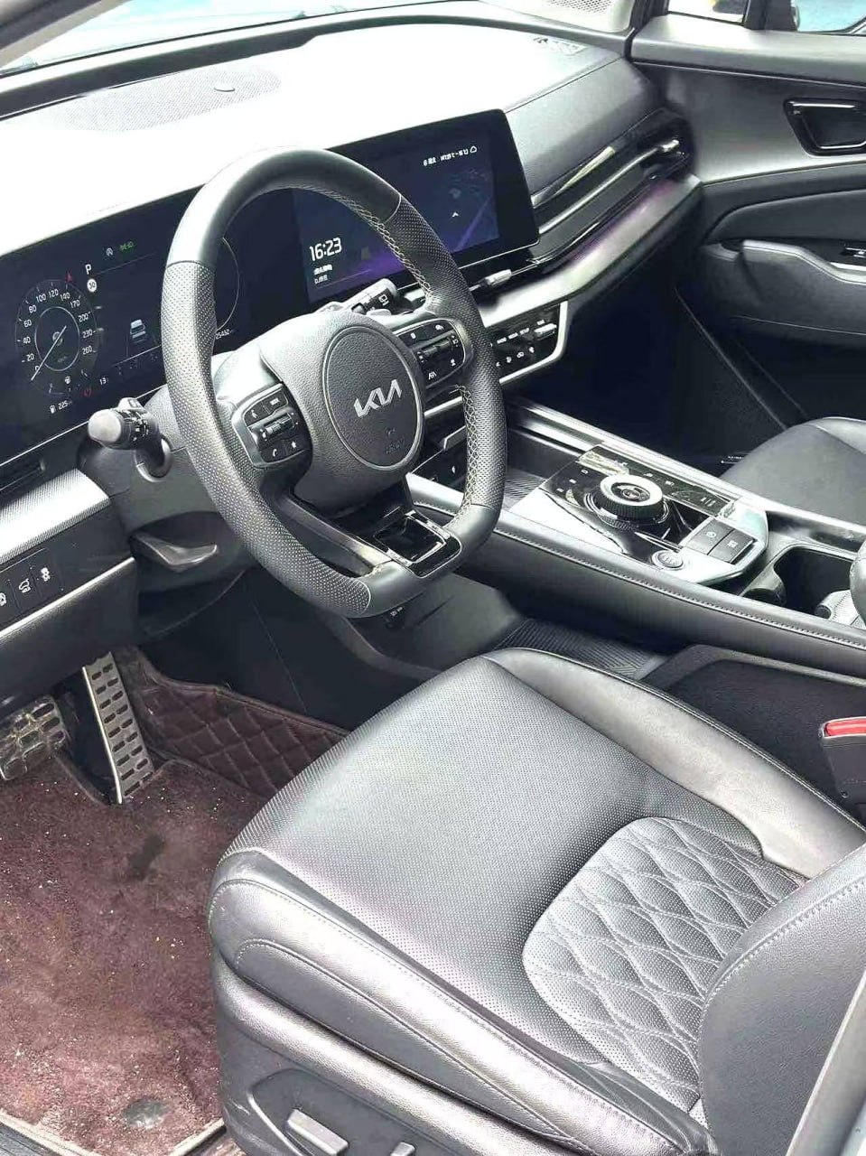 Kia Sportage — Место водителя