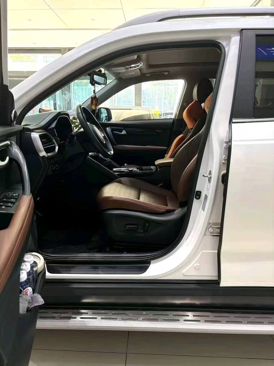 Kia Sportage Ace Brilliant — Передние сиденья
