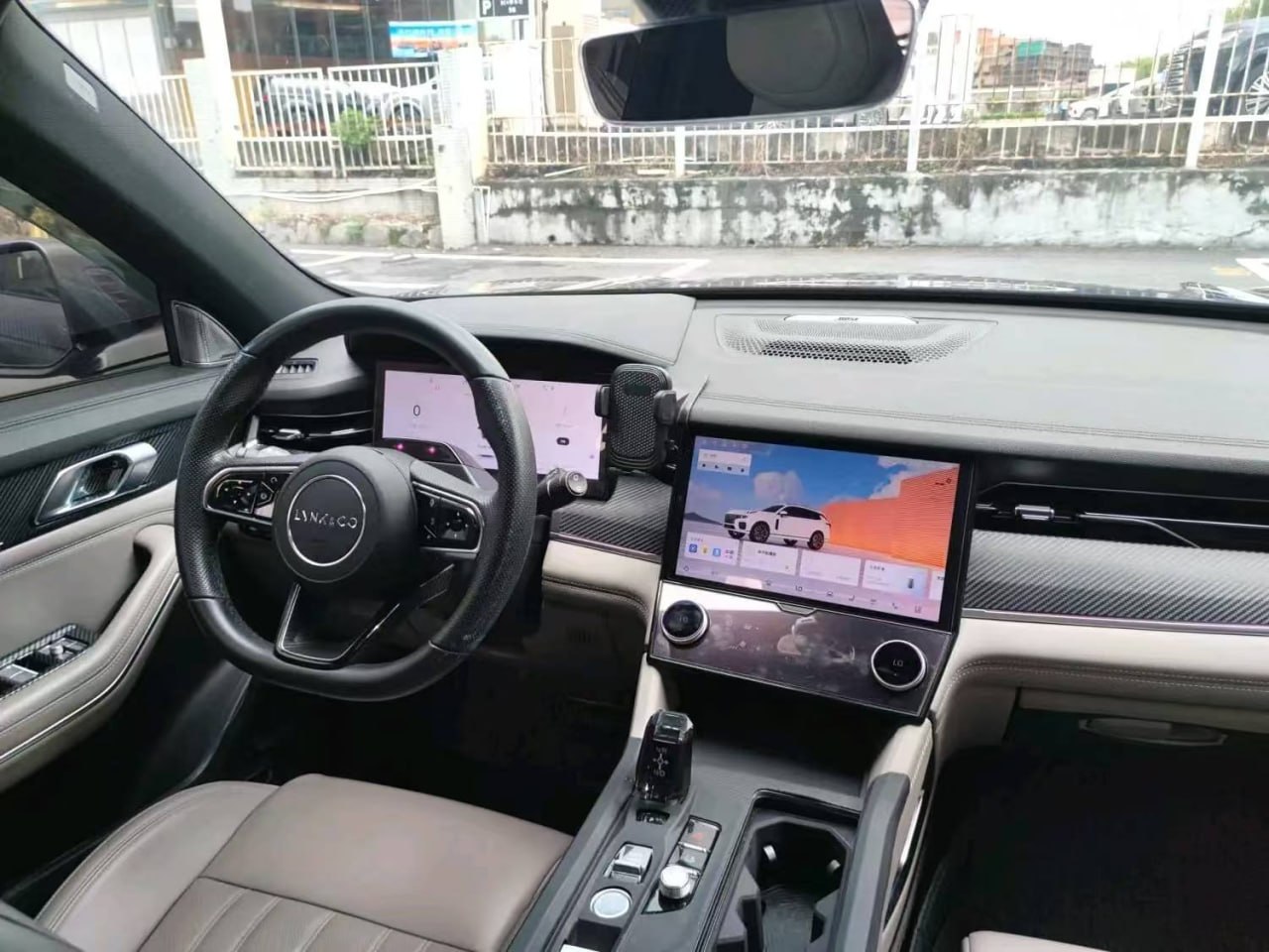 Lynk & Co 09 EM-P — Панель управления
