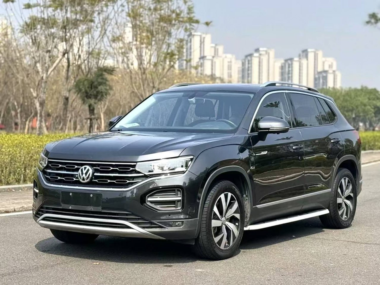 Volkswagen Tayron — фото автомобиля